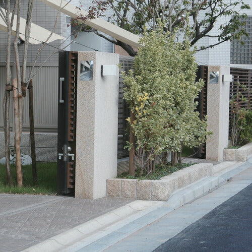 Ｋｏｍｙ　ＦＦミラー車出口＜ビス止めタイプ＞　１５０×２１０ F15B